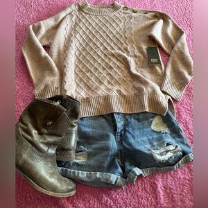 Beautiful FRYE soft pale mauve combo sweater M scoop neck Cute W Jeans Leggings￼